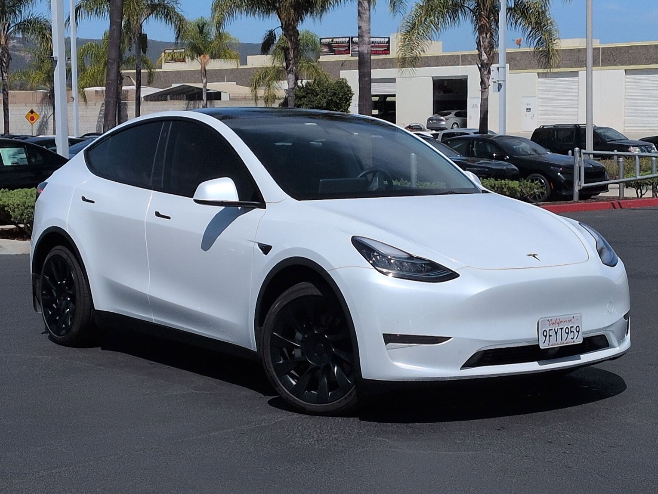 tesla model y 2023 7SAYGDEE2PA065499 image tesla model y 2023 7SAYGDEE2PA065499 image